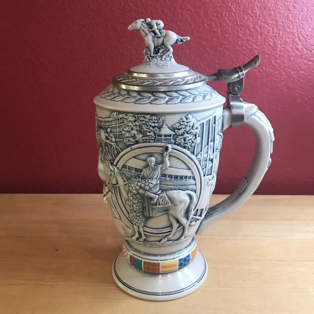 AVON 1992 Winners Circle Stein